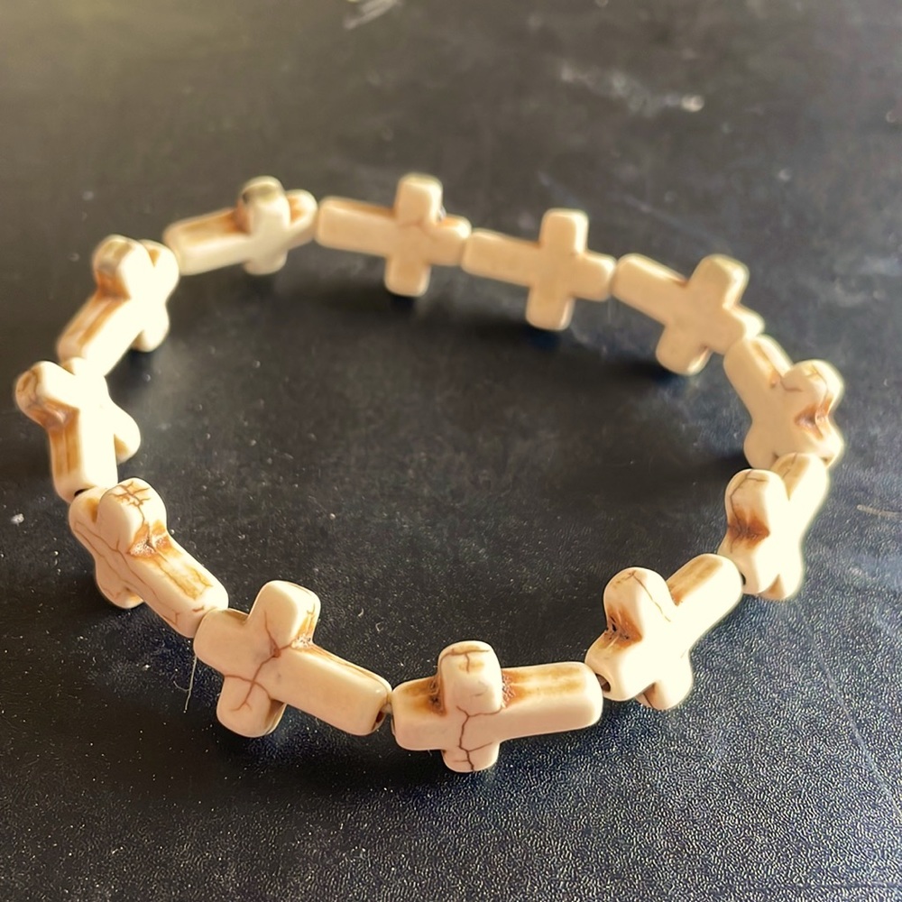 Cross bead bracelet